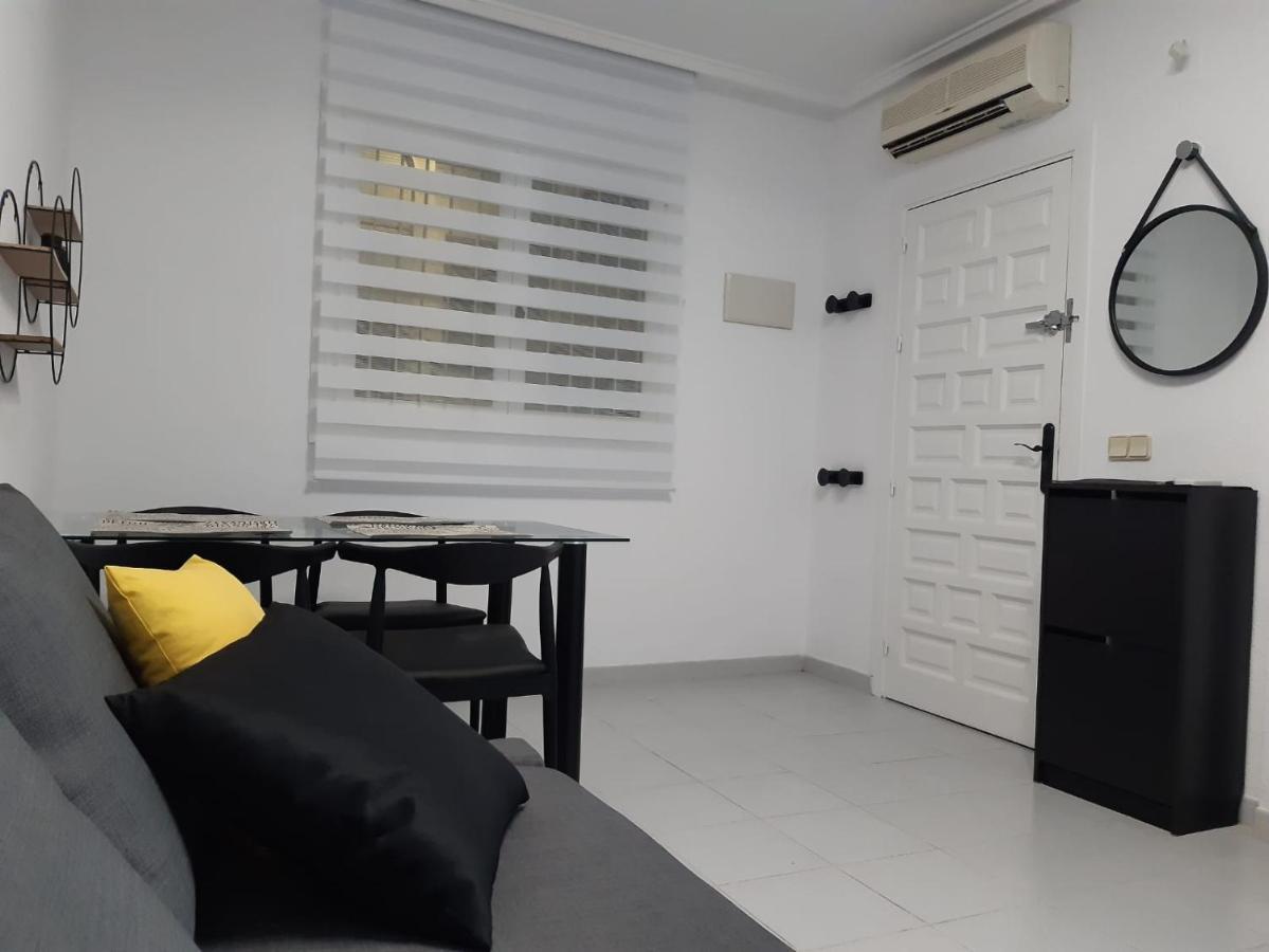 Lovely Apart 3 Minutes To The Beach Torrevieja Esterno foto