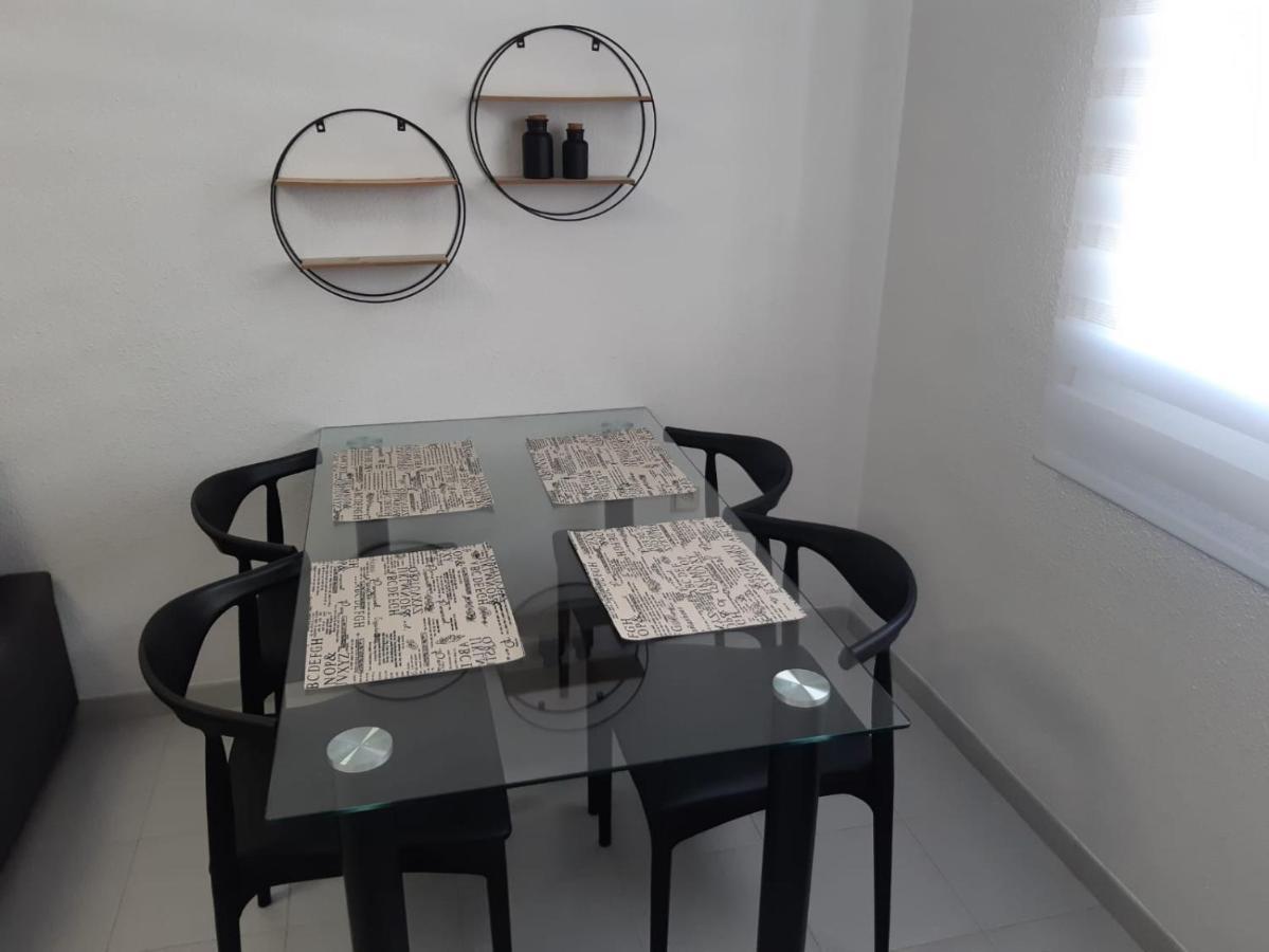 Lovely Apart 3 Minutes To The Beach Torrevieja Esterno foto